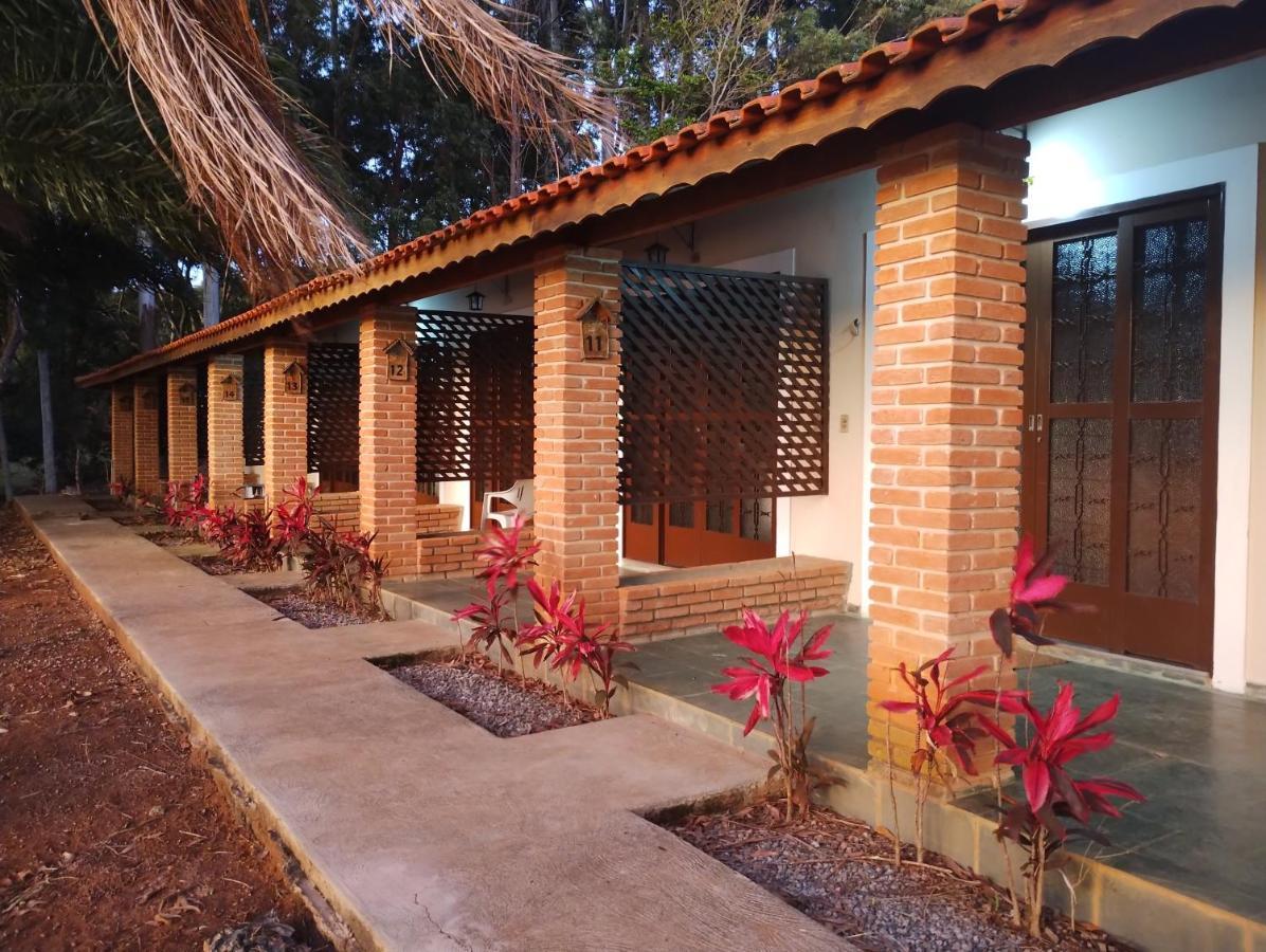 Pousada Solar Das Palmeiras Joanópolis Extérieur photo